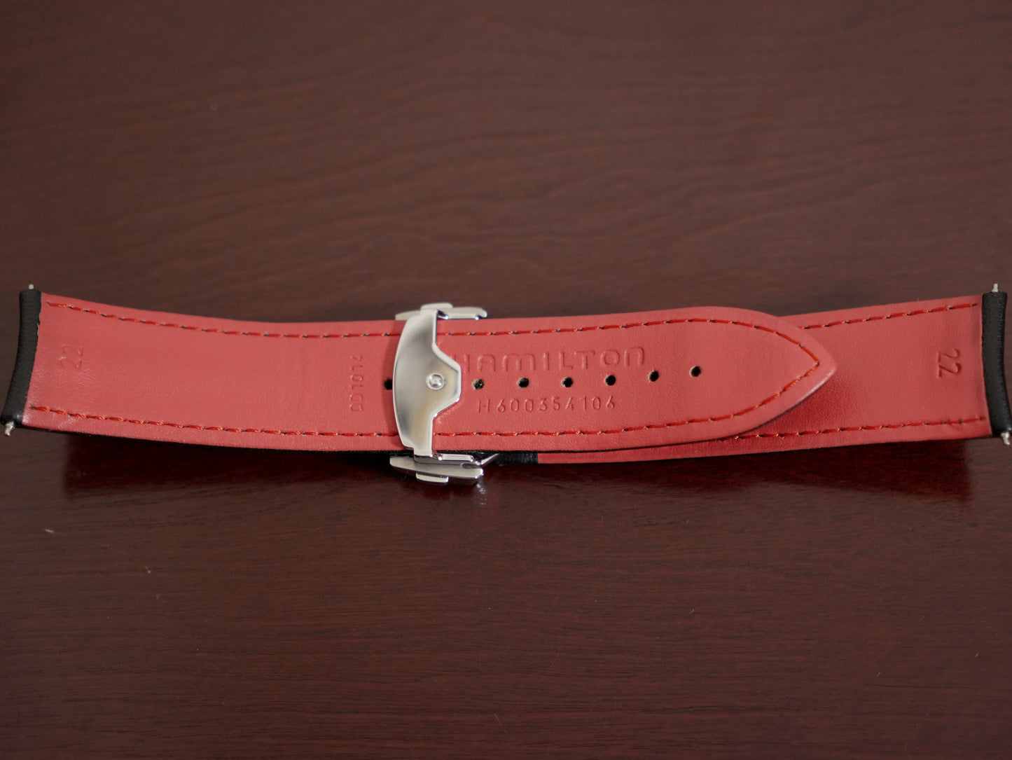 Pre-Owned Hamilton American Classic Black Leather Strap 22mm